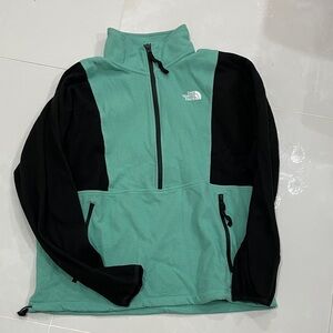 The North Face Teal and Black Fleece Jacket quarter zip